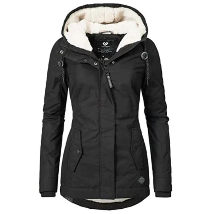 Voorkant zwarte winterjas voor dames capuchon en wollen binnenkant