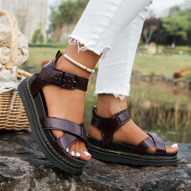 Sandales à Brides Croisées | Confort Quotidien | Style Moderne